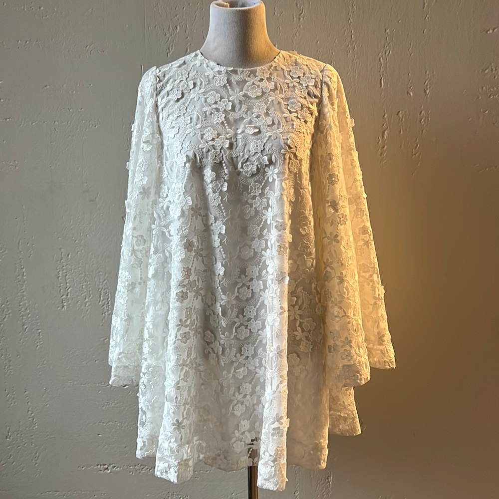 NWT. Mable white appliqué lace dress. Great for a bride or bride to be! Size S/M